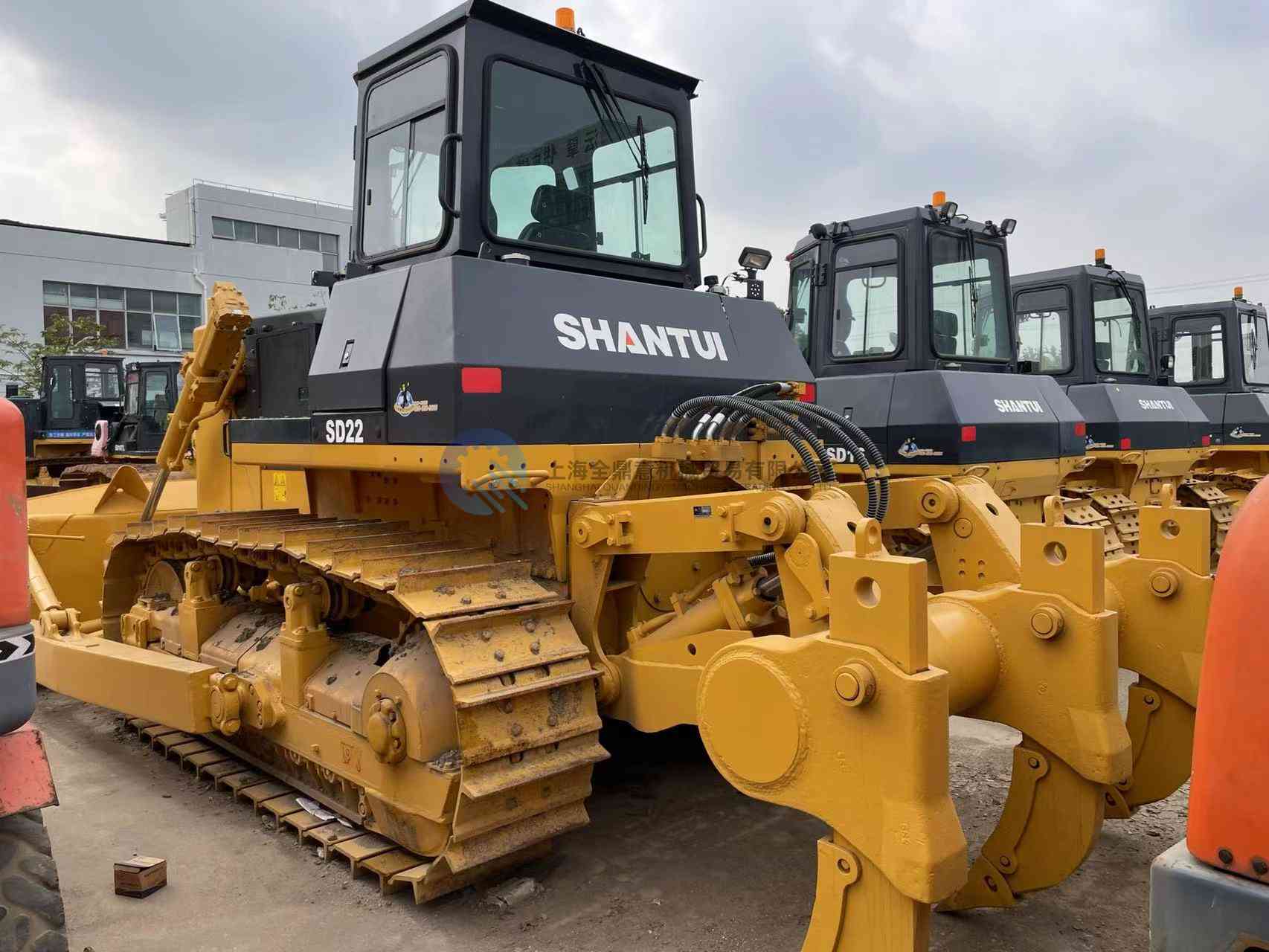 Shantui SD22 bulldozer