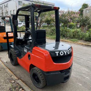 USED  Toyota FDN30 forklift  FOR SELL - Photo3