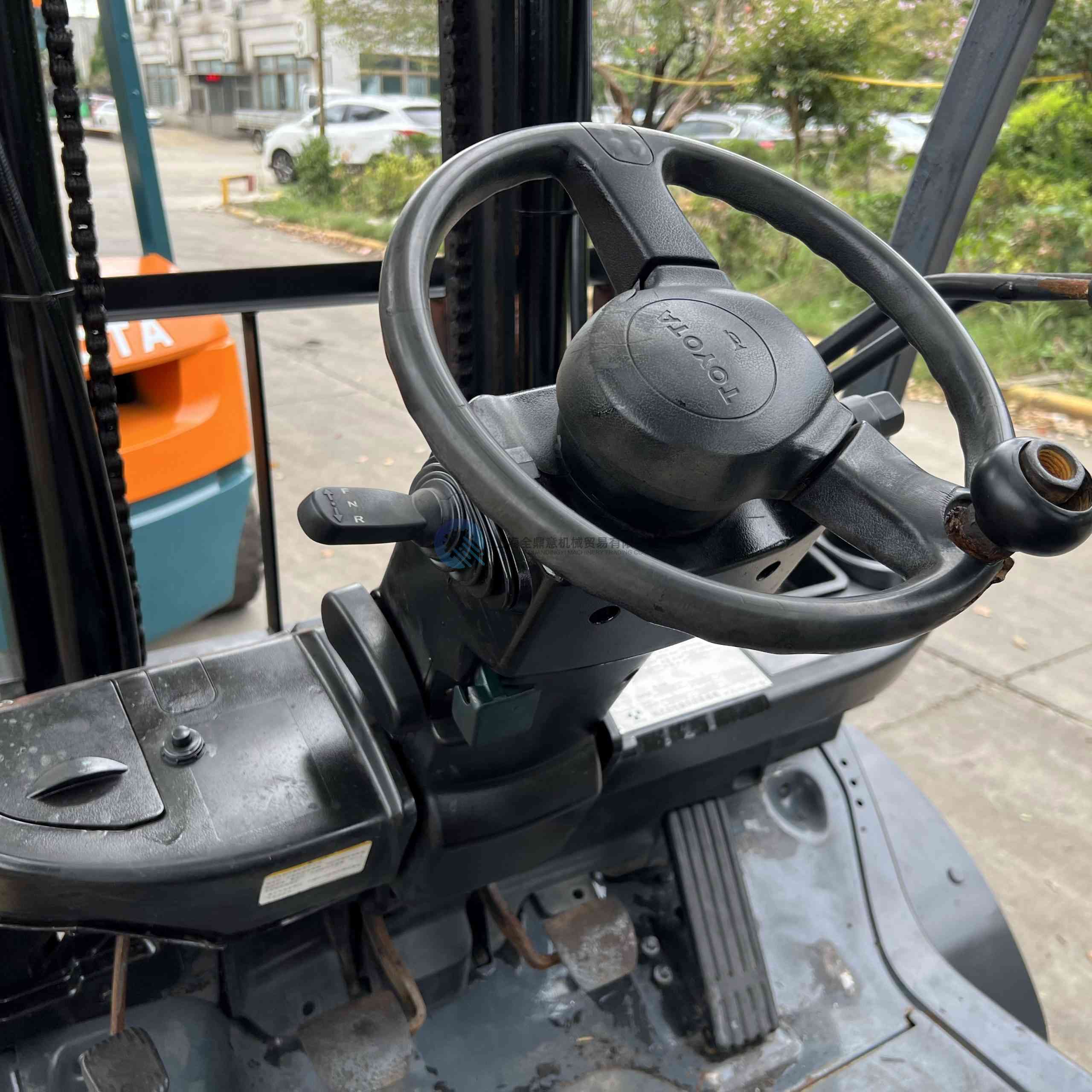 USED  Toyota FDN30 forklift  FOR SELL