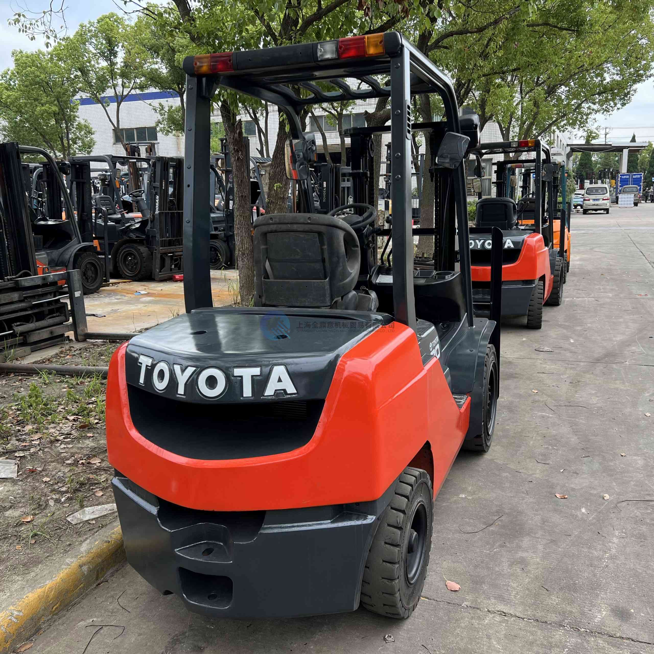 USED Toyota FDN30 forklift FOR SELL