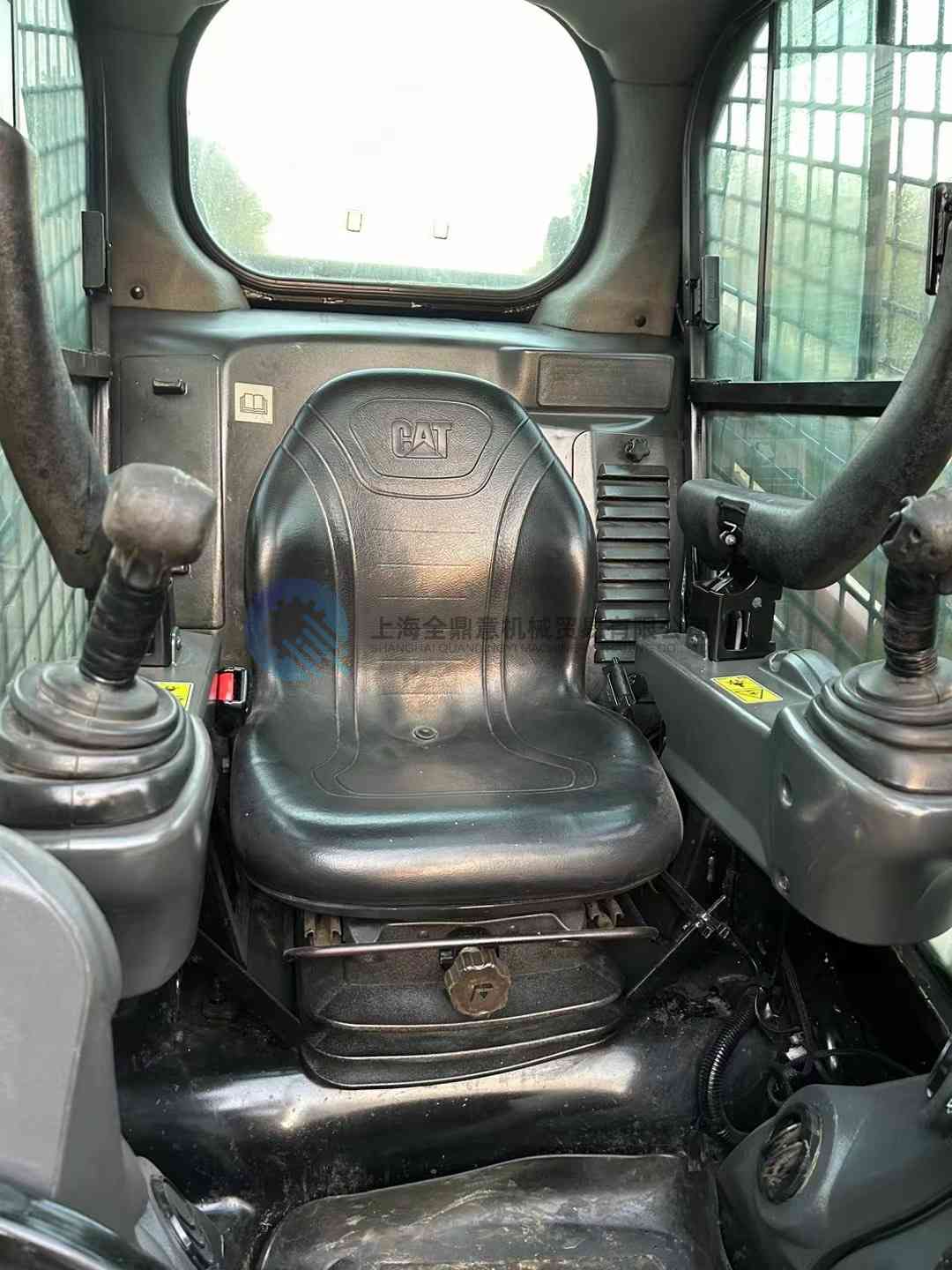 Minicargadora CAT 246D usada