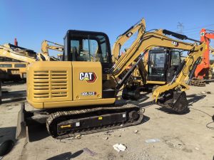 Used CAT 305.5E2 excavator with thumbnail - Photo2