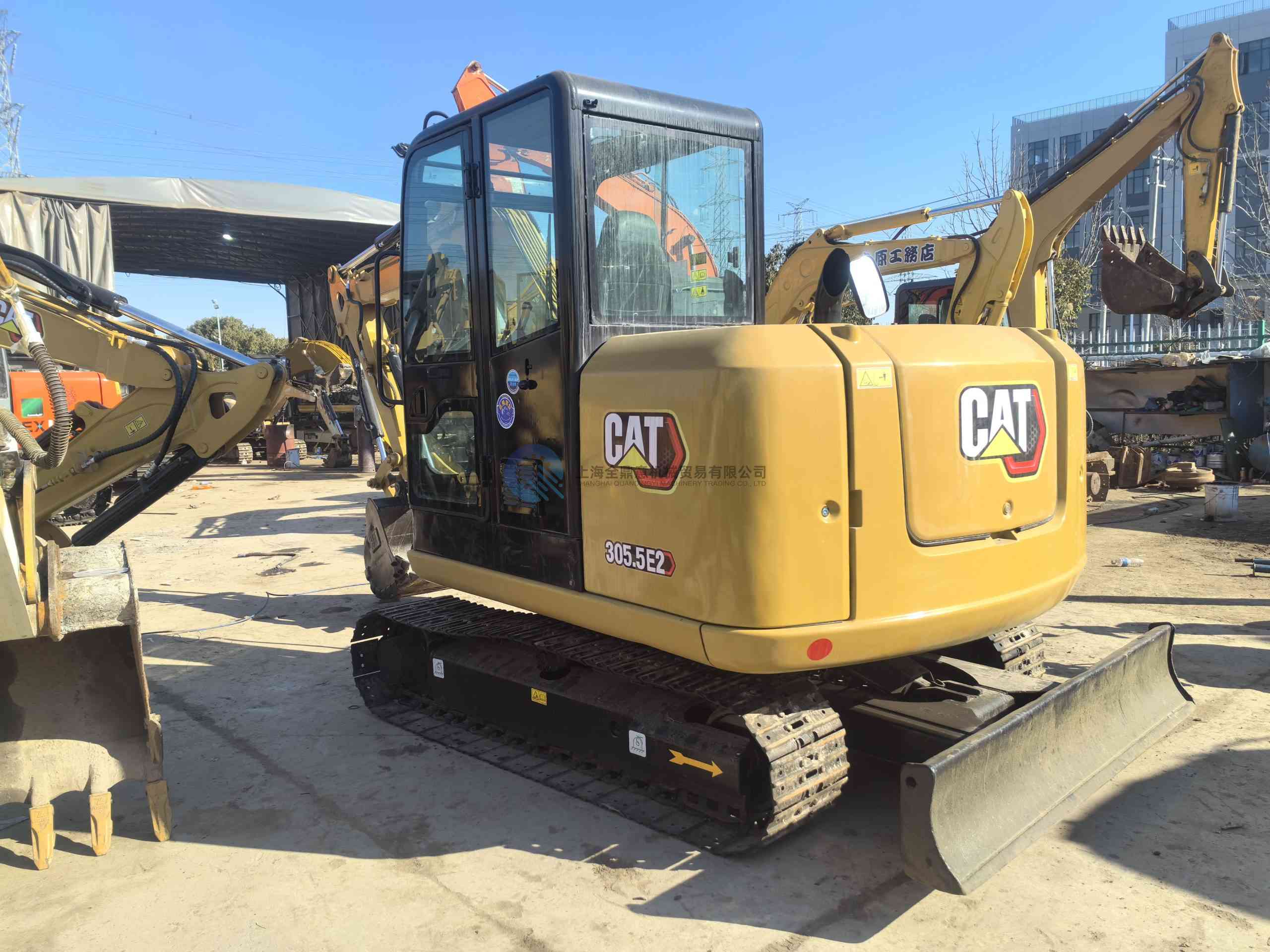 Used CAT 305.5E2 excavator with thumbnail