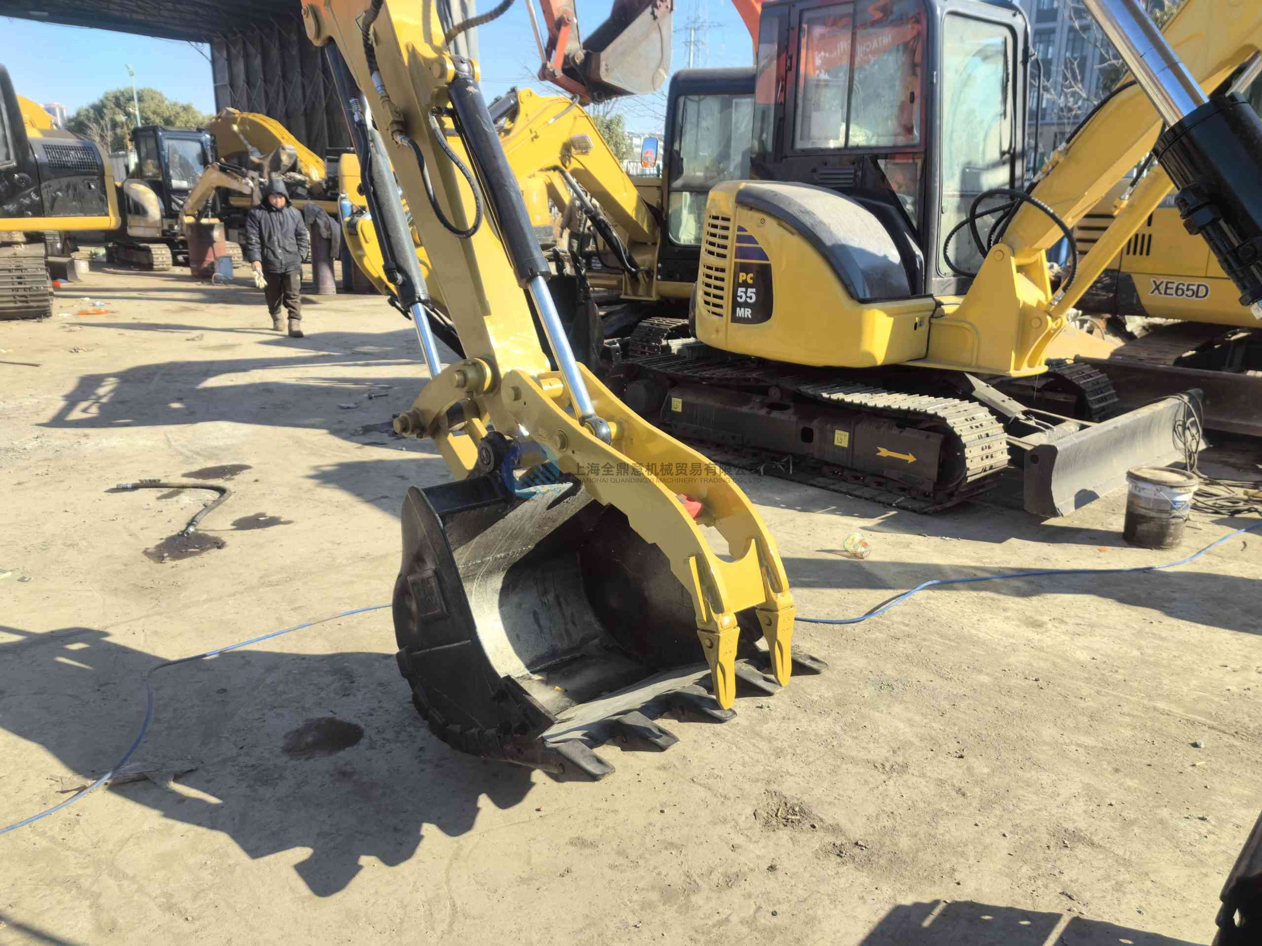 Used CAT 305.5E2 excavator with thumbnail