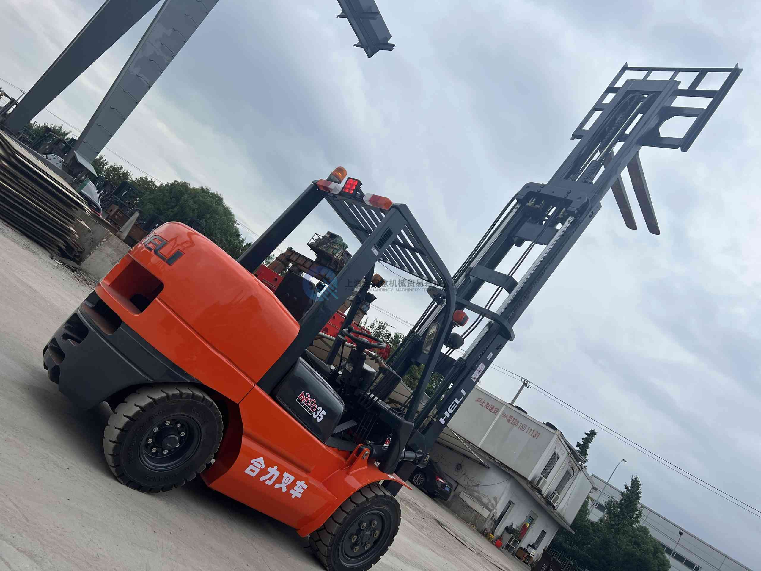 Heli 3,5 tonnes mât élévateur à 3 sections chariot élévateur de 4,5 mètres