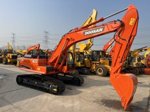 USED  Doosan DX300LC-9C EXCAVATOR FOR SELL - Photo1