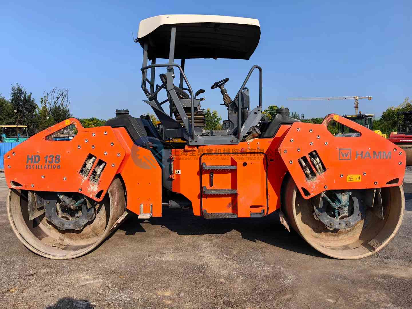 Rodillo de doble tambor Hummer HD138 2 USADO EN VENTA