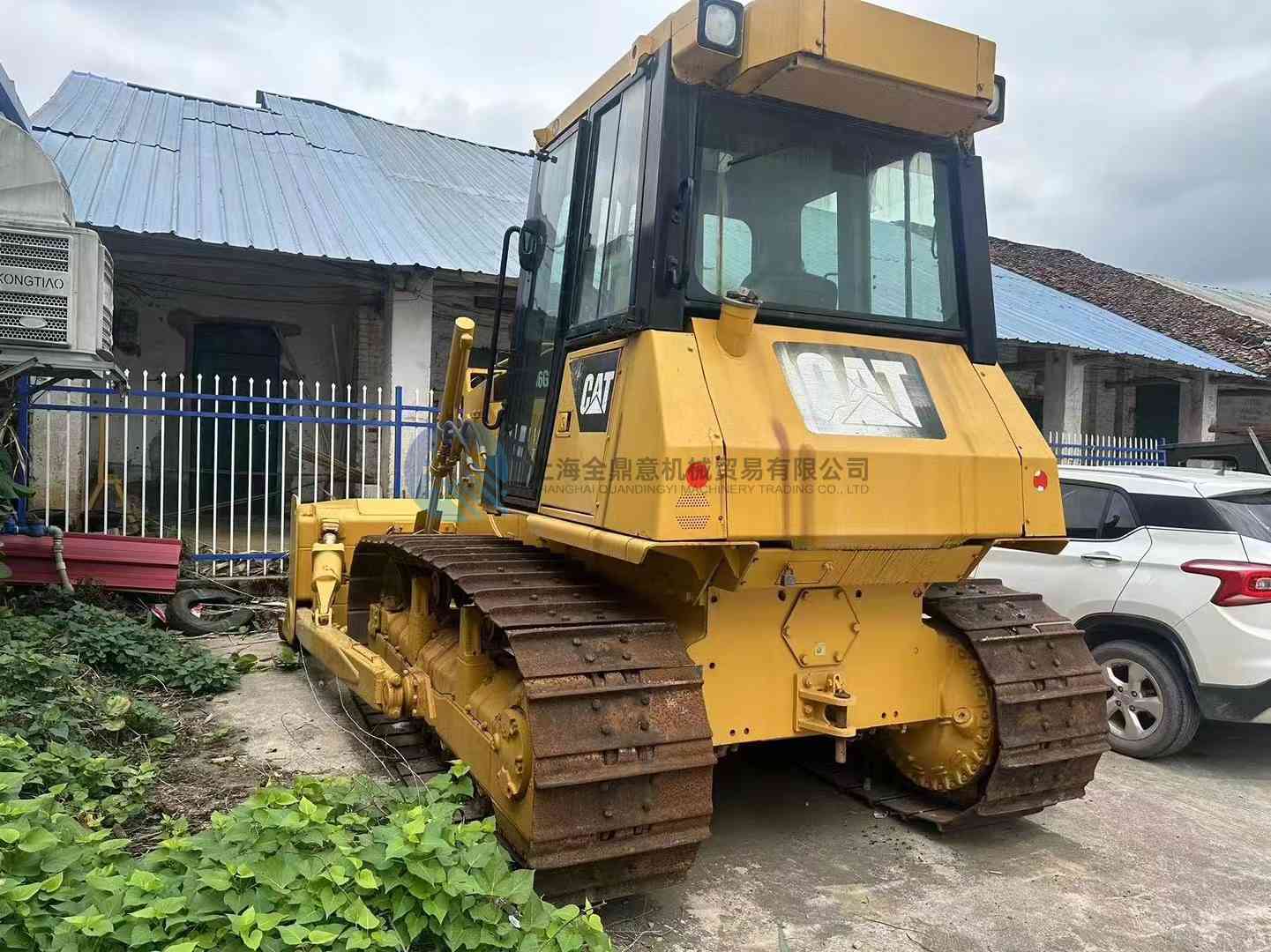 Used CAT D6G2 bulldozer