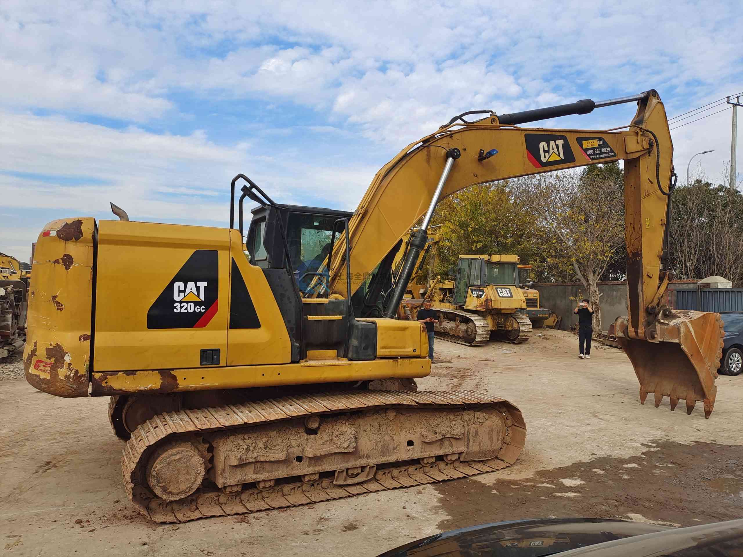 Used CAT 320Gc excavator