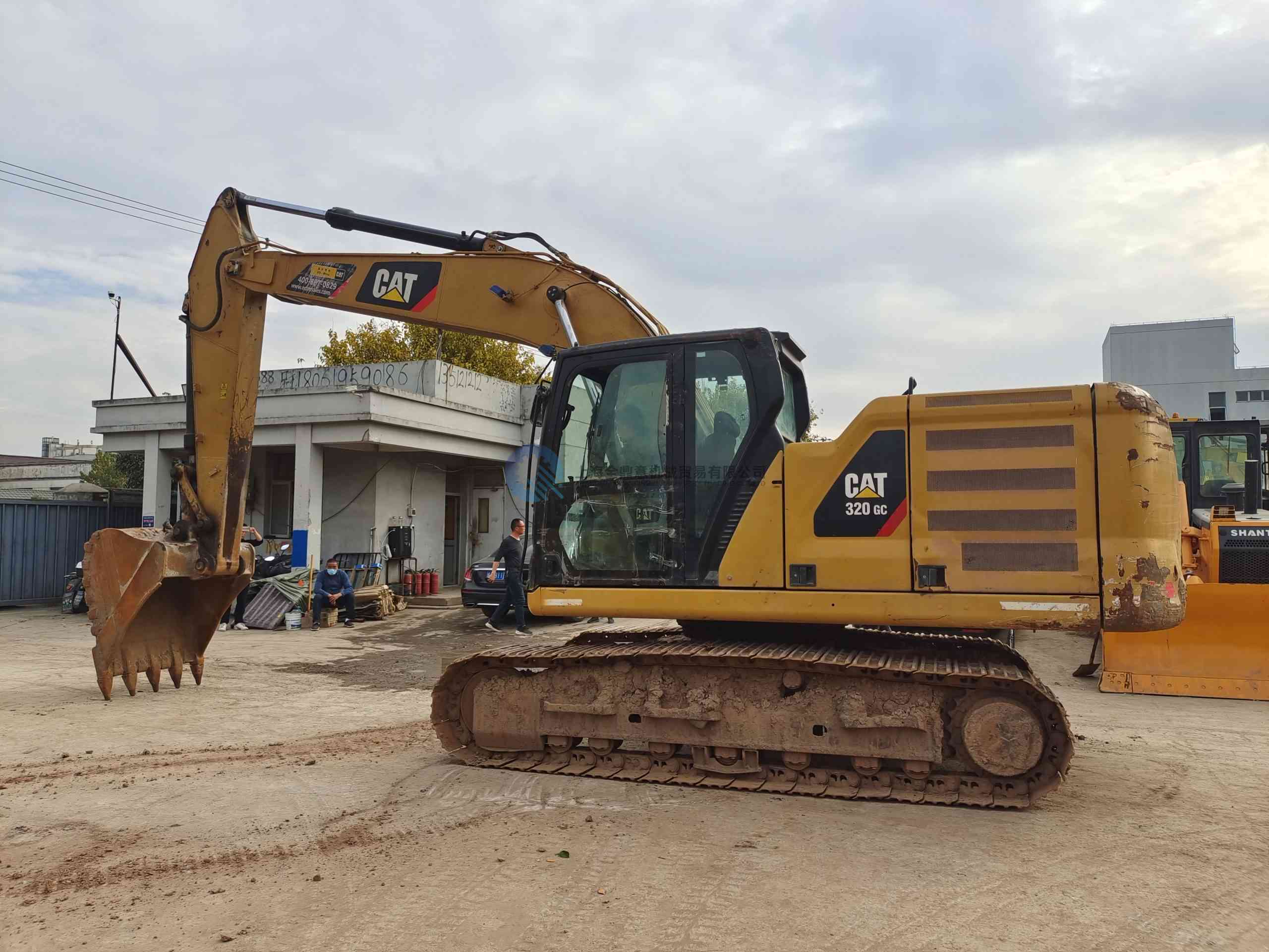 Used CAT 320Gc excavator