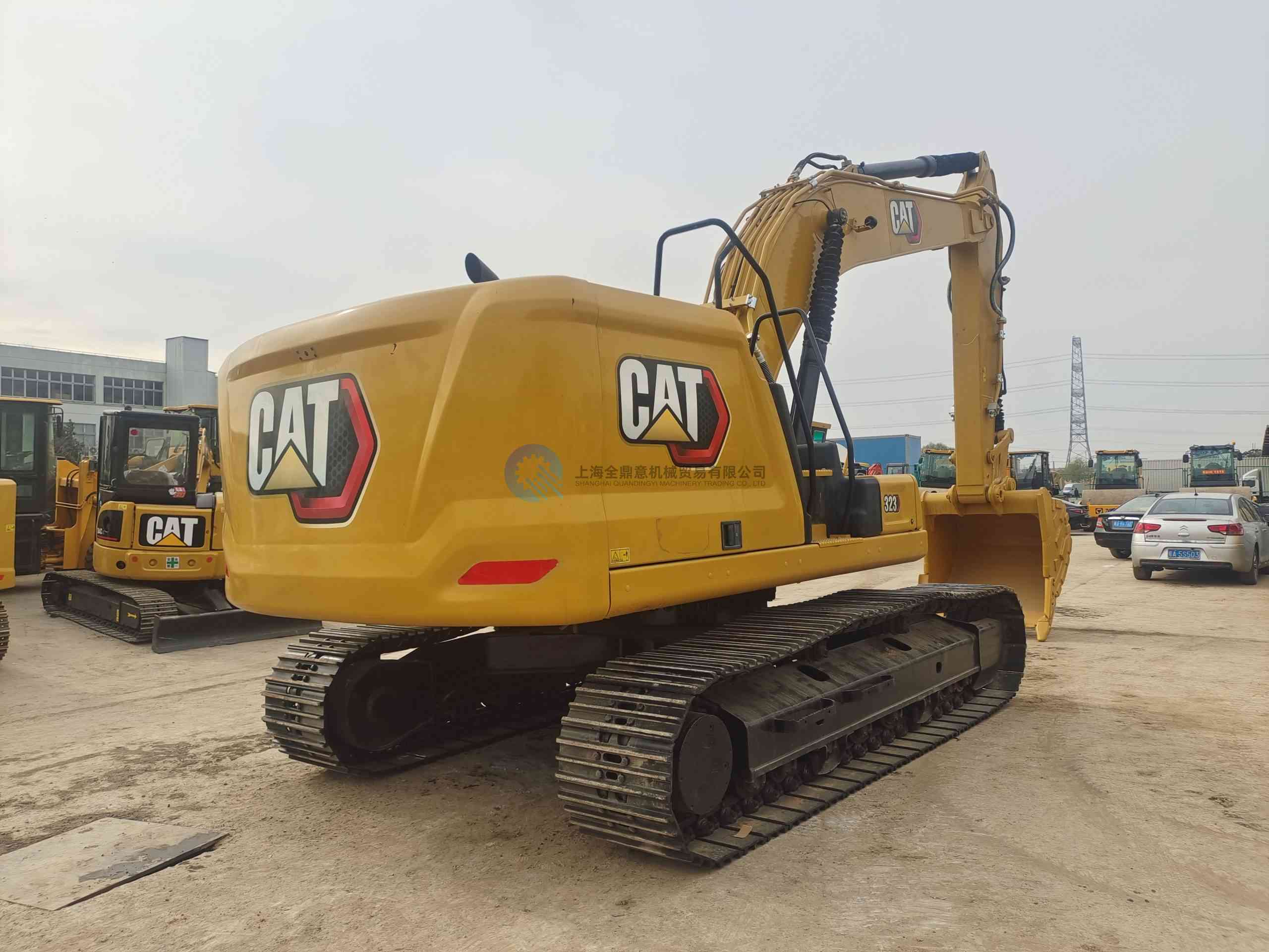 Used CAT 323 excavator