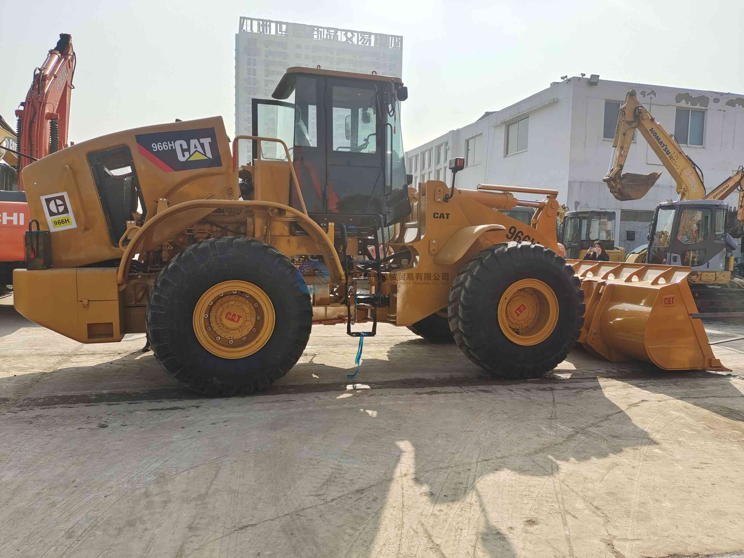 Used CAT 966H loader