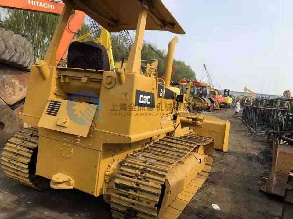 Bulldozer CAT D3C d'occasion