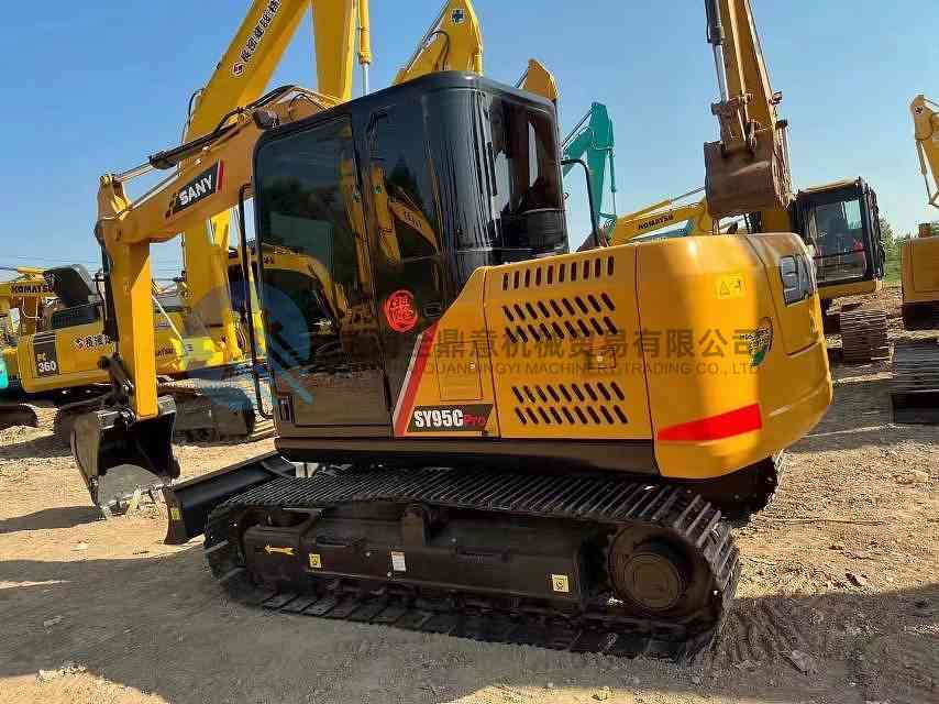 حفار ساني SY95C مستعمل