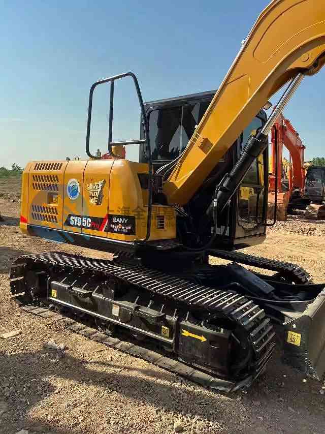 حفار ساني SY95C مستعمل