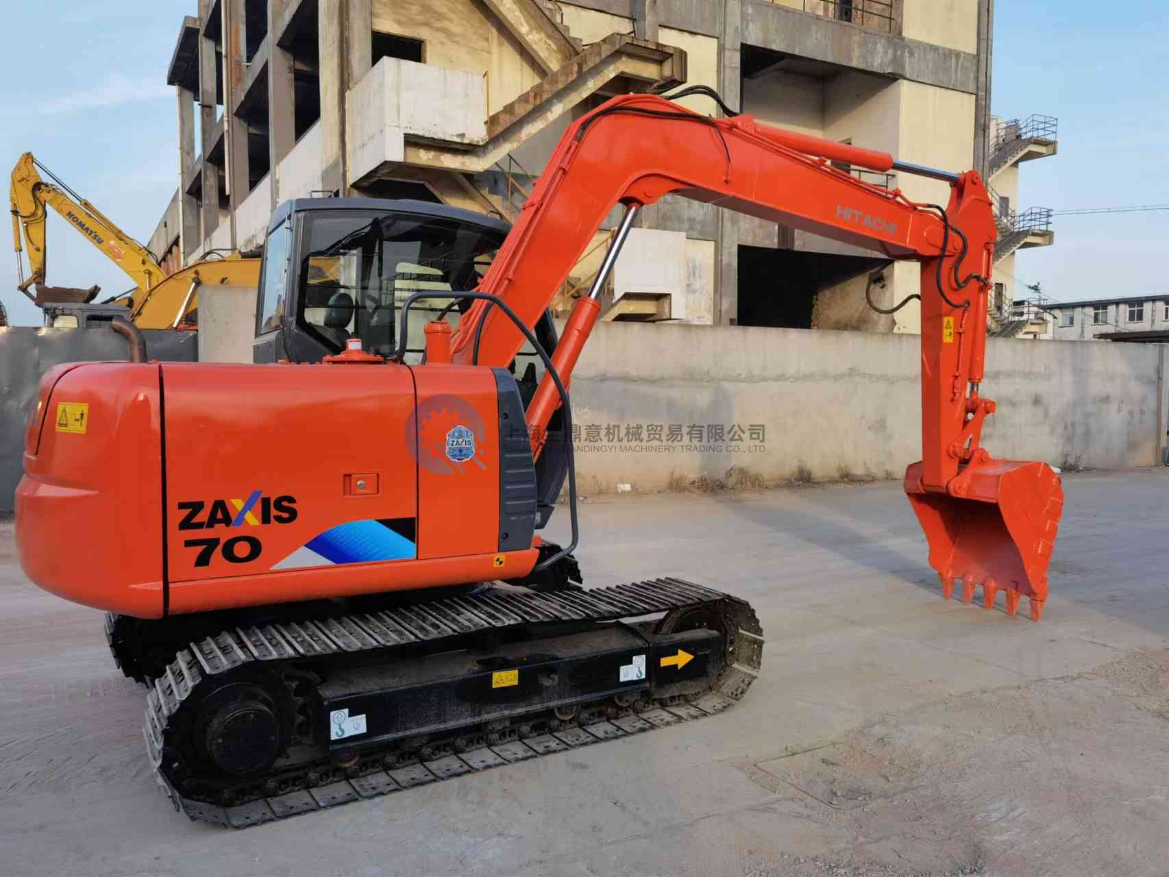 Excavadora HITACHI ZX70 usada