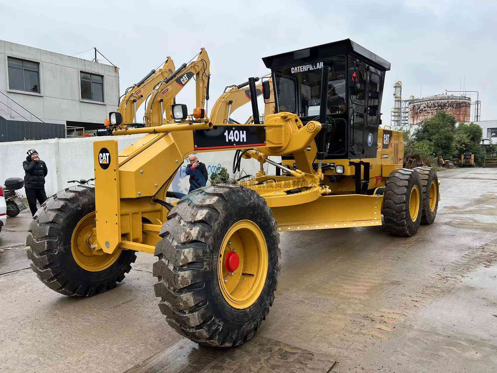 Motoniveladora CAT 140H usada