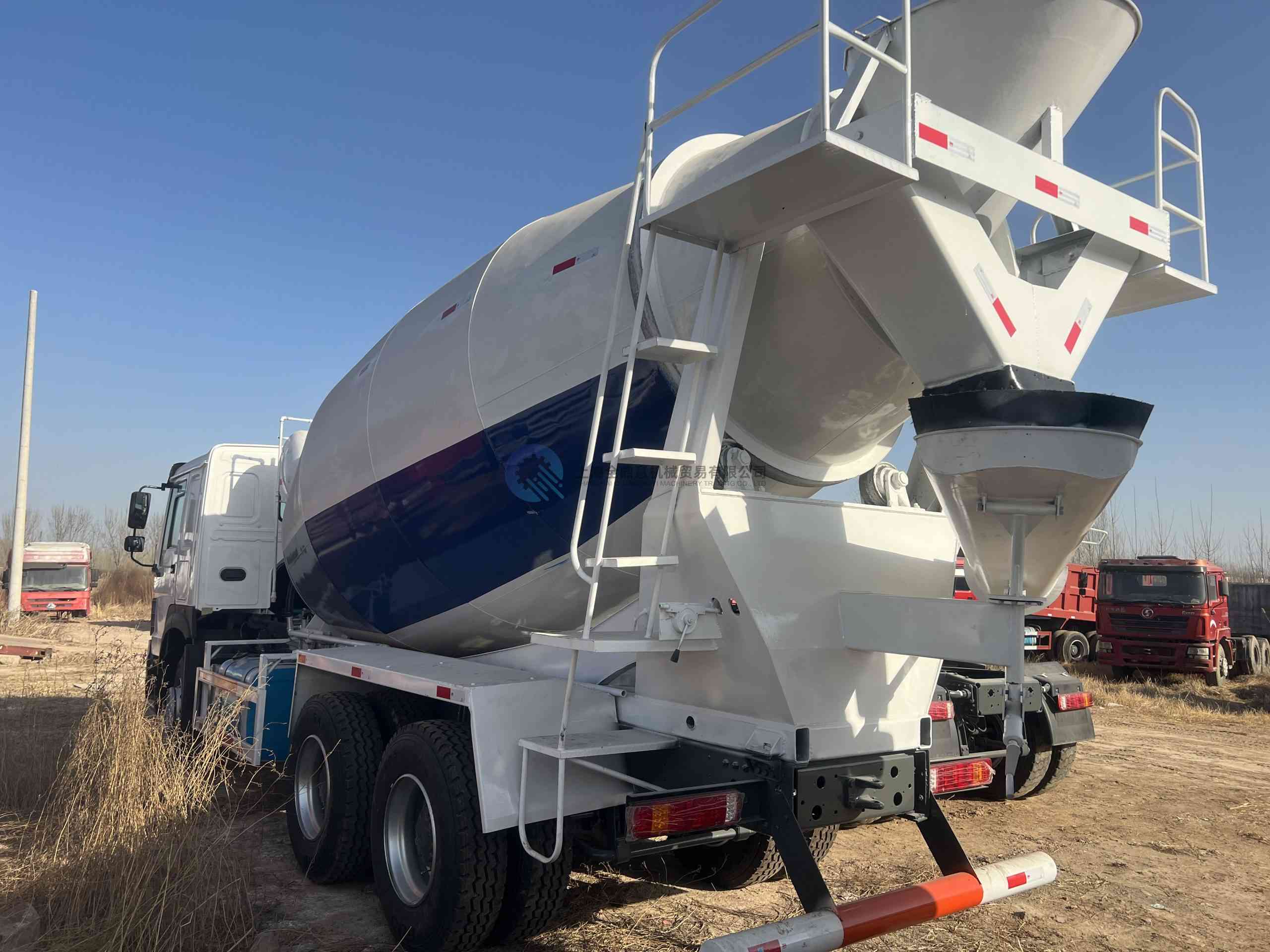 Sinotruk HOWO 371 Cement Mixer Truck