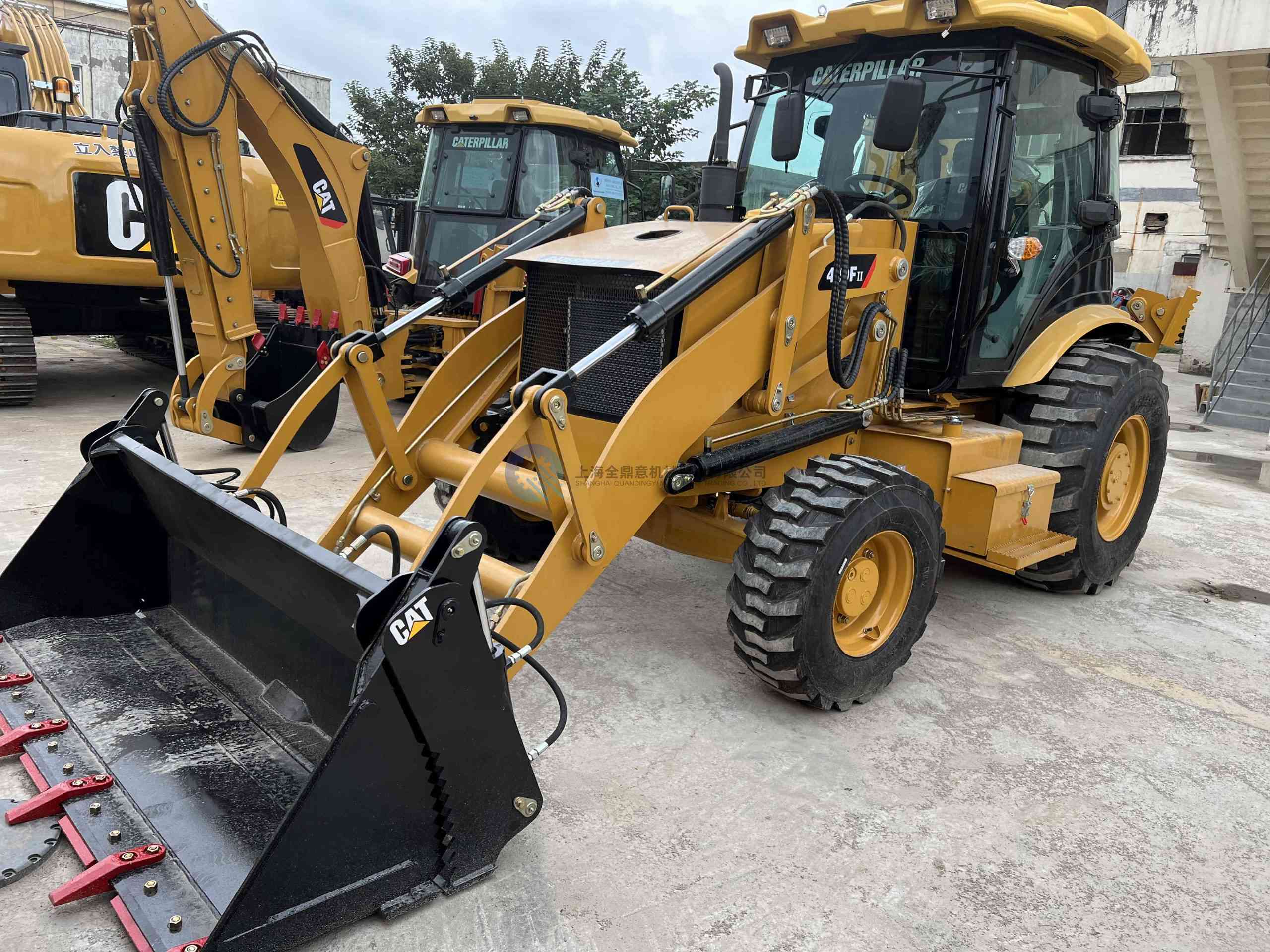 New CAT 420F2 Backhoe Loader