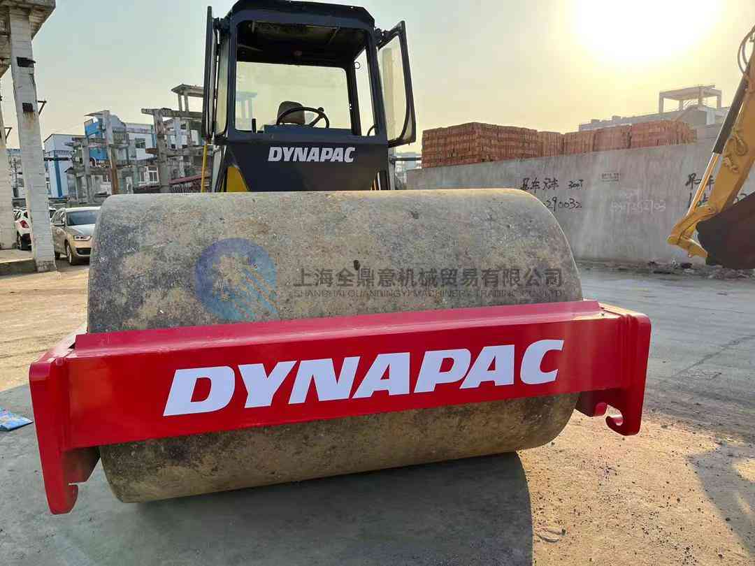 Дорожный каток DYNAPAC CA251D б/у