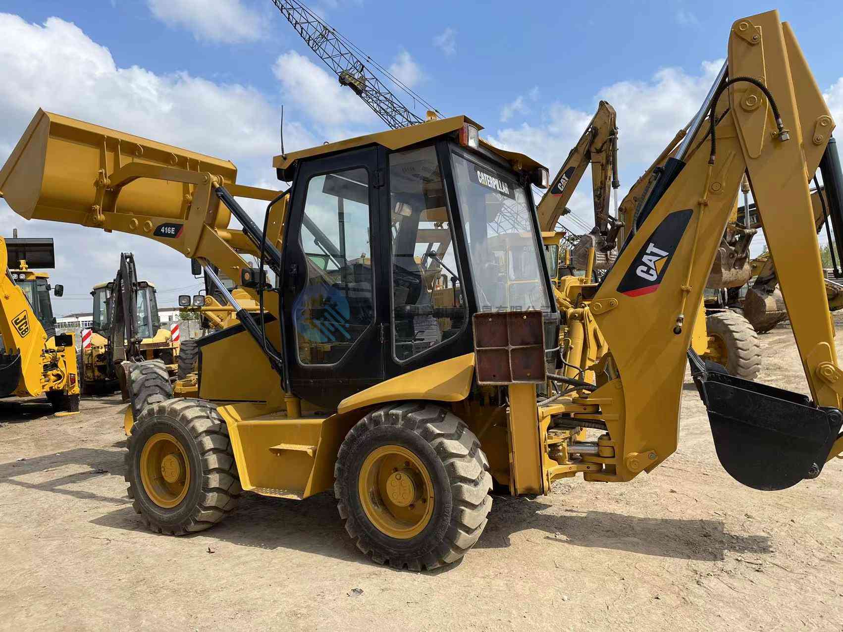 Tractopelle CAT 416E d'occasion