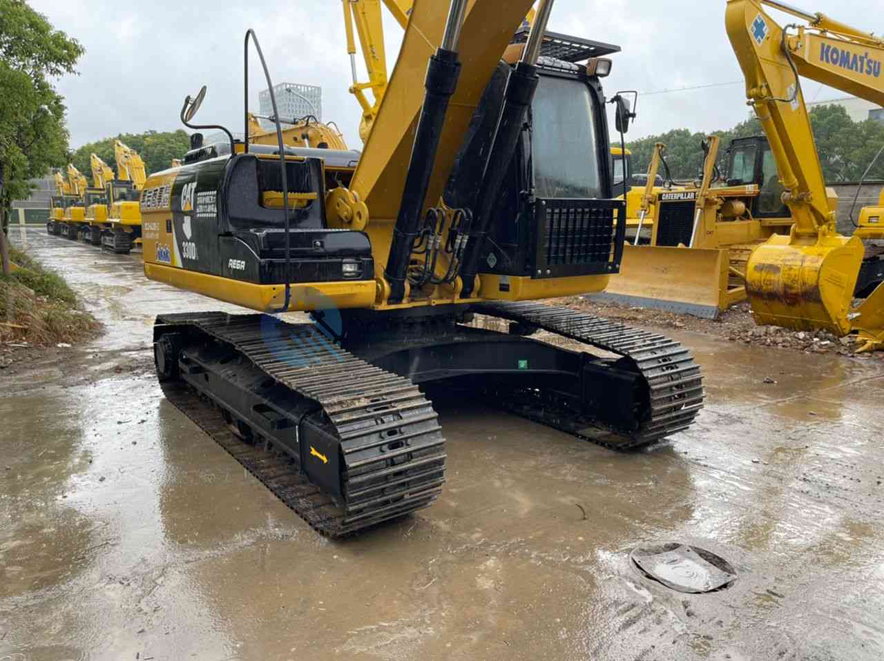 Excavadora CAT 330DL usada