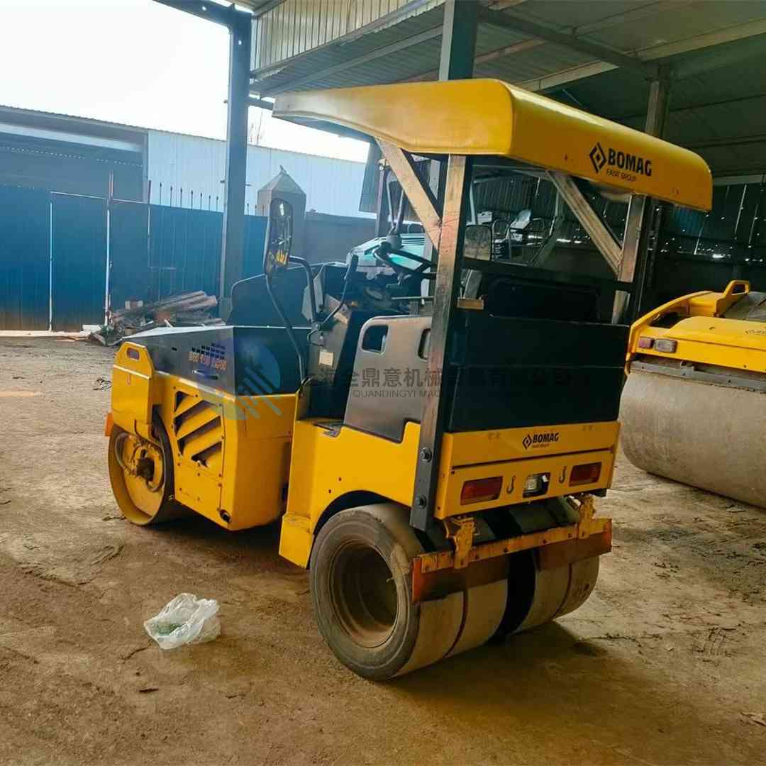 Used BOMAG BW115ACW Front Steel Rear Rubber Roller