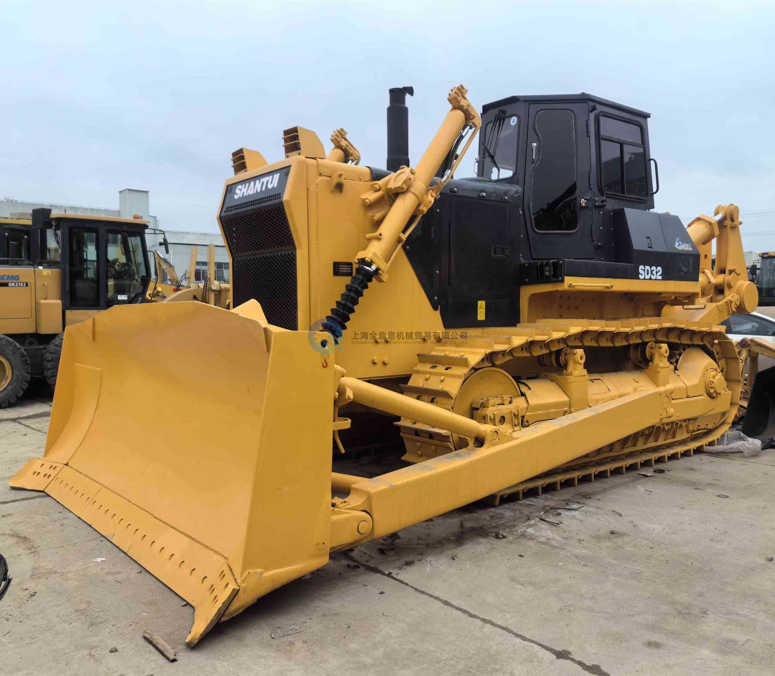 Used SHANTUI SD32 Bulldozer