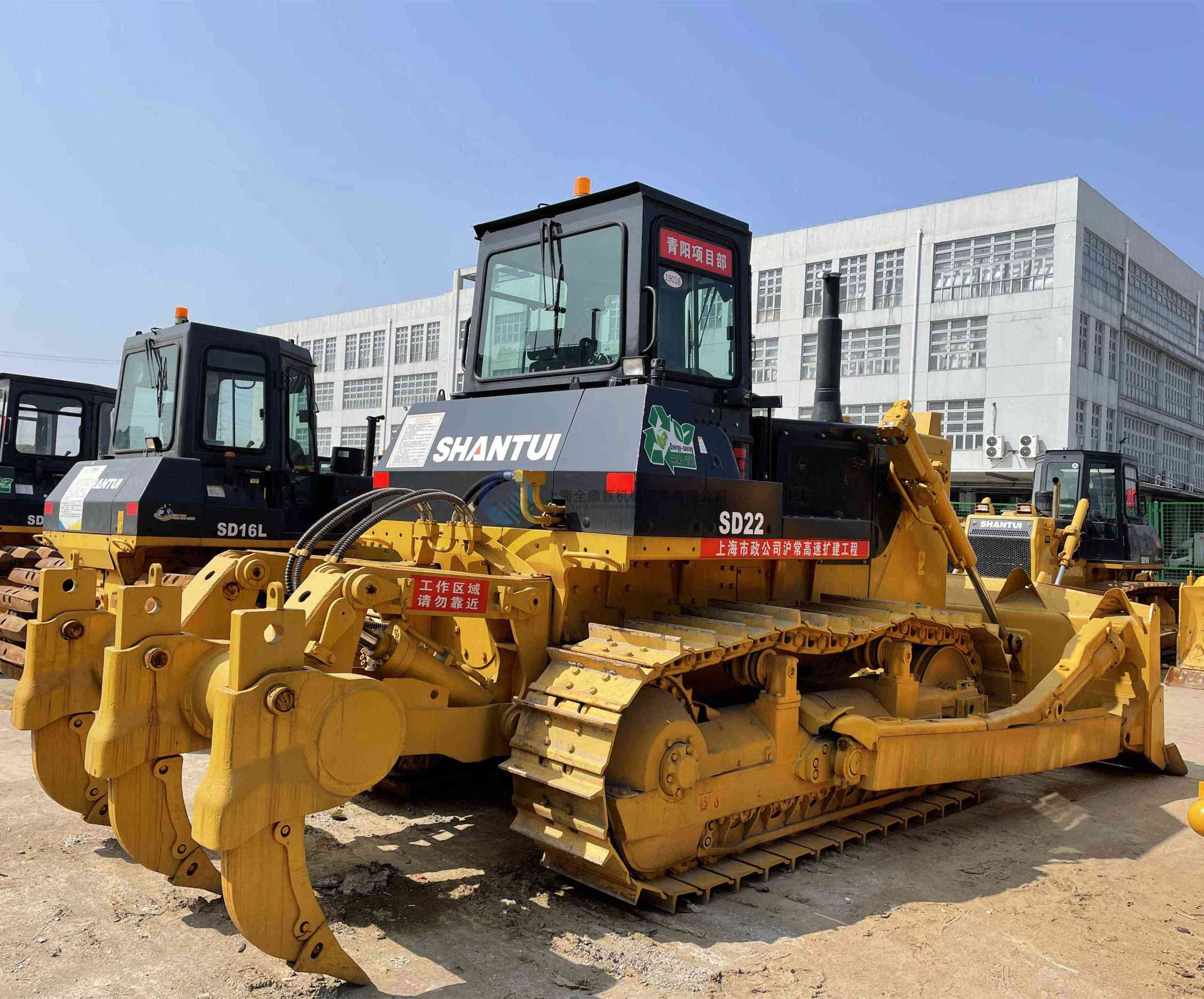 Used SHANTUI SD22 Bulldozer