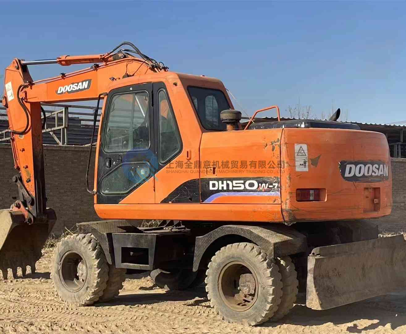 Used DOOSAN DH150W Wheeled Excavator