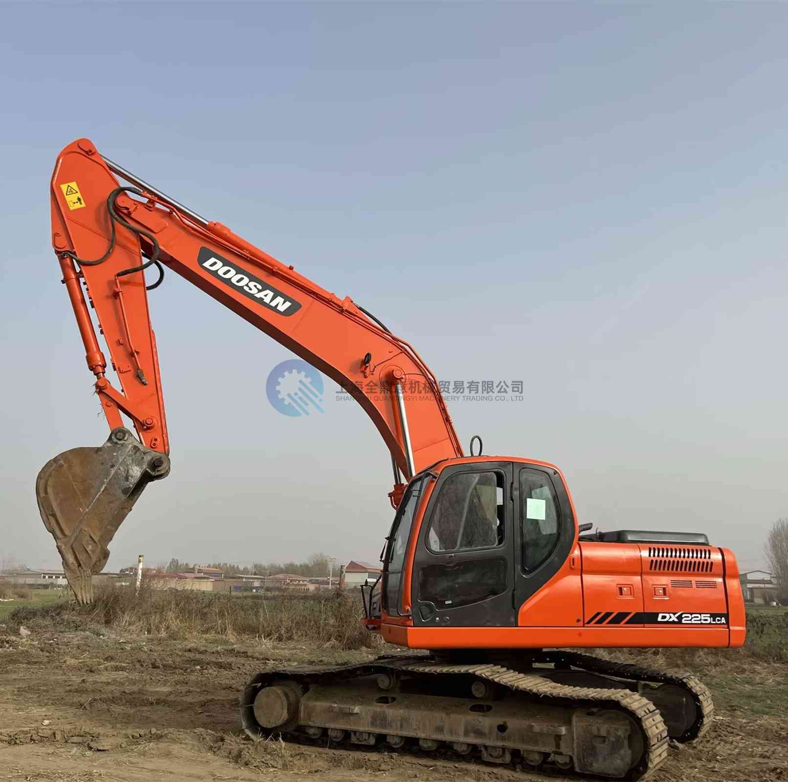 Used DOSAN DX225LCA Excavator