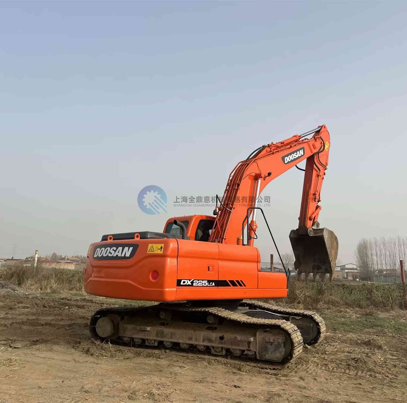 Used DOSAN DX225LCA Excavator