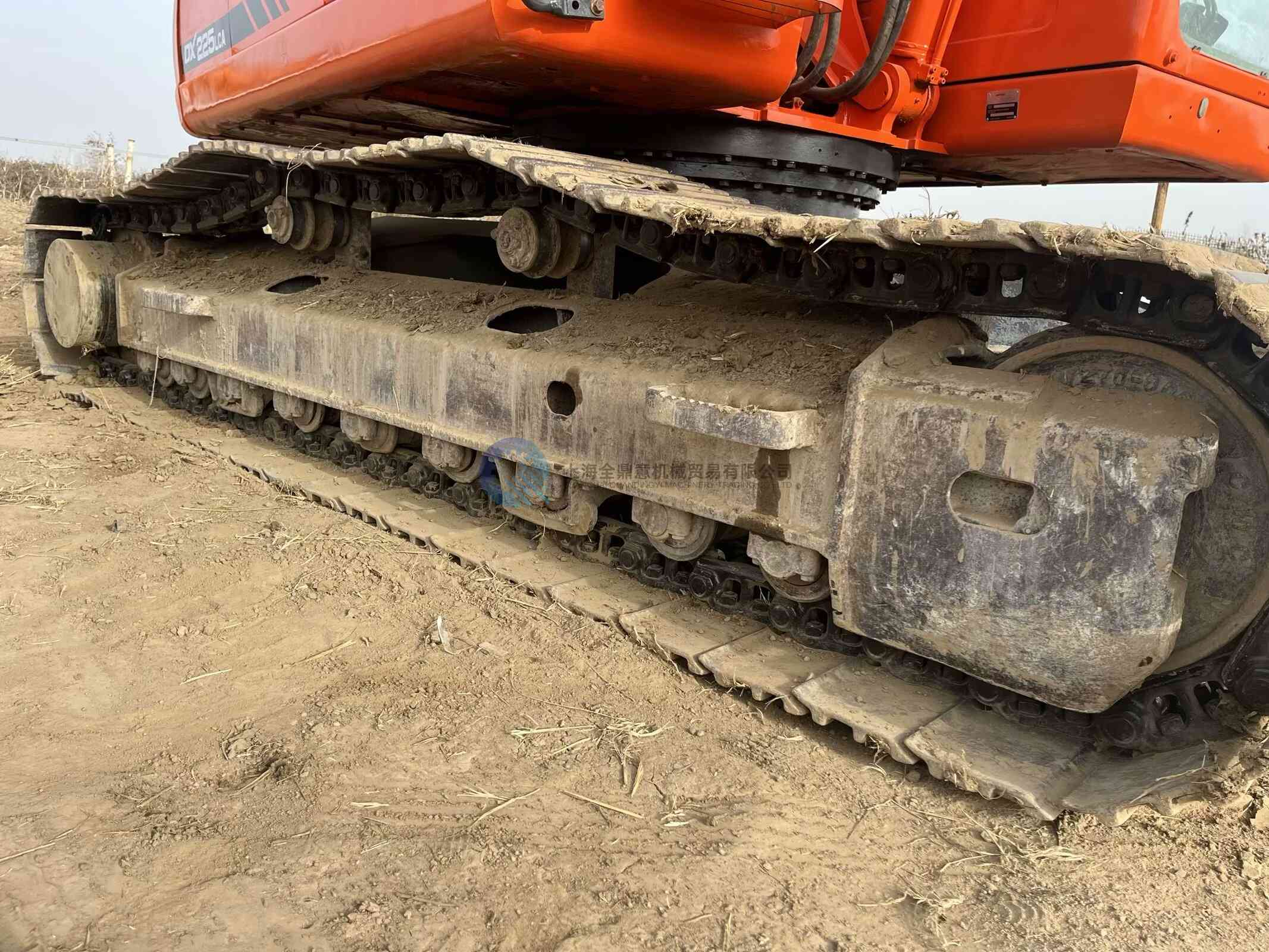 Escavadeira DOSAN DX225LCA usada