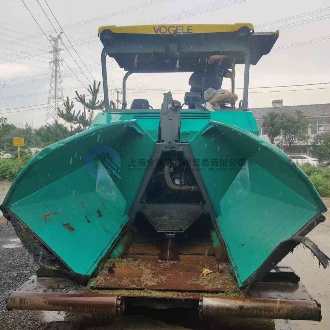 Used Vogele Super 1880-3L 9m Telescopic asphalt paver road machinery