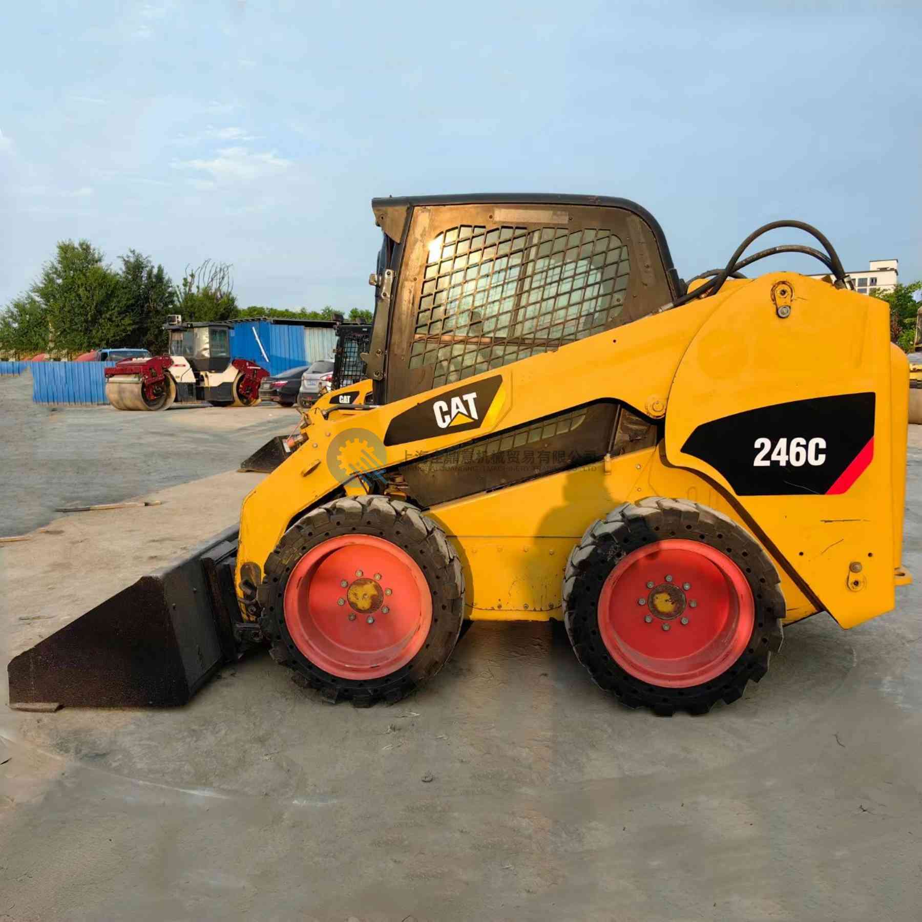 Cargadora compacta CAT 246C usada