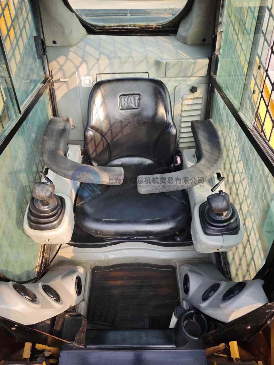 Cargadora compacta CAT 246C usada