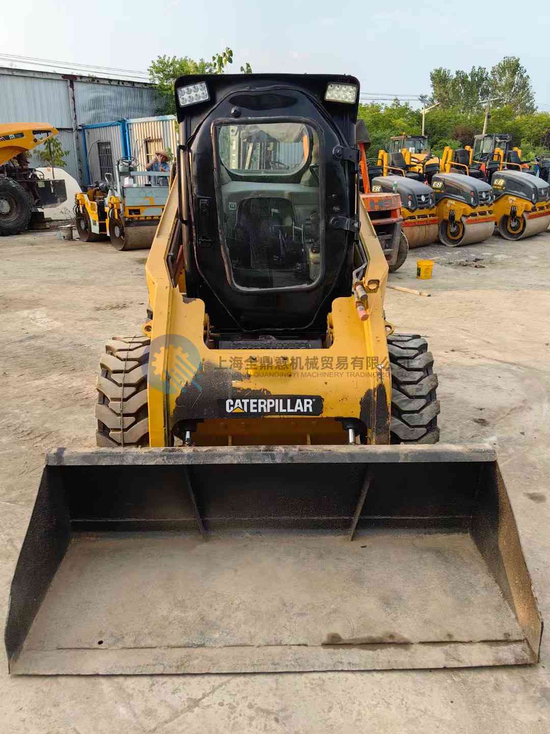 Cargadora compacta CAT 246C usada