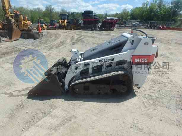 Chargeuse compacte Bobcat MT55 d'occasion à vendre