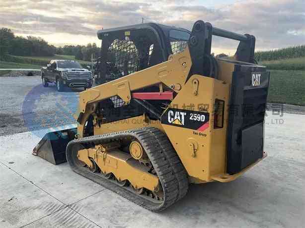 Minicarregadeira Caterpillar 259D para venda